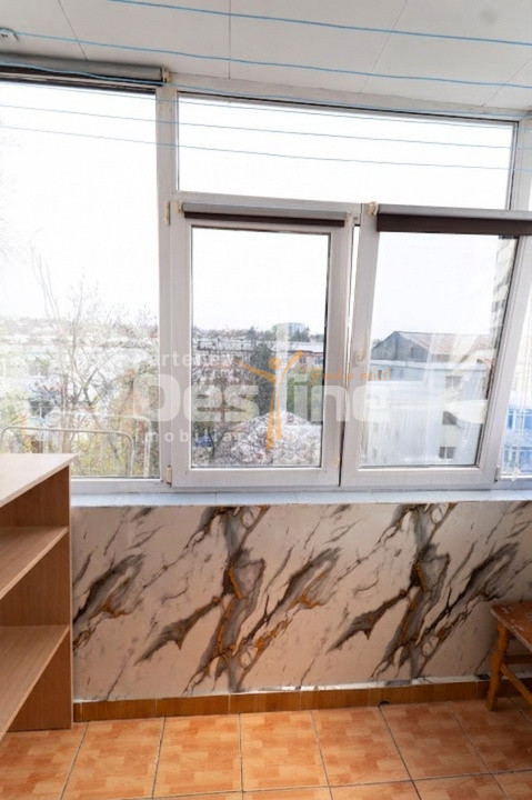 Apartament 2CD 50,3mp + balcon zona centrala Podu de Fier 