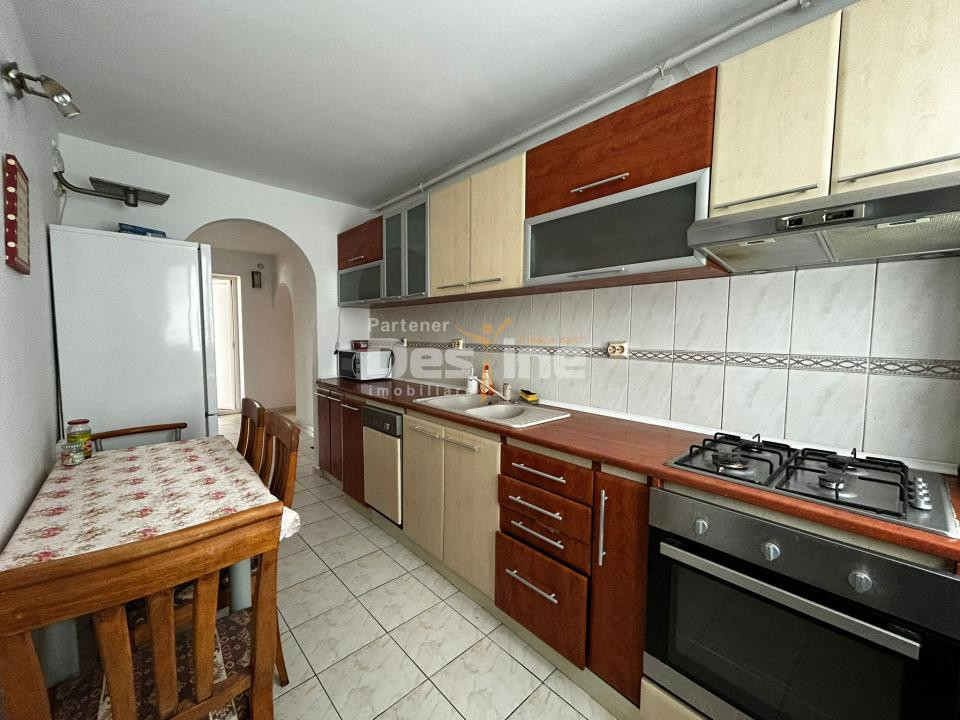 Apartament 3CD Copou mobilat si utilat + 2 bai si 2 balcoane