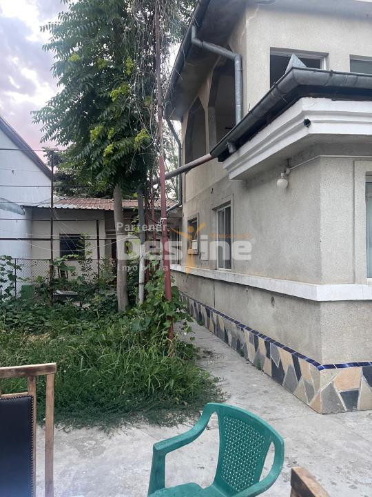 CASĂ + TEREN 400 MP | GARAJ | ZONA PETRICANI – PLUMBUITA | BUCUREȘTI