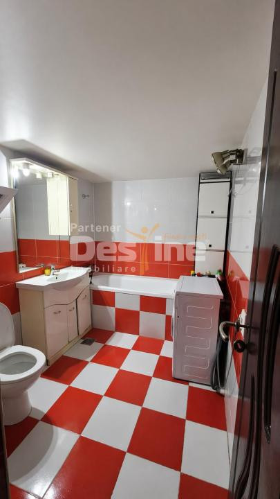 🏡 Casă individuală + garaj 