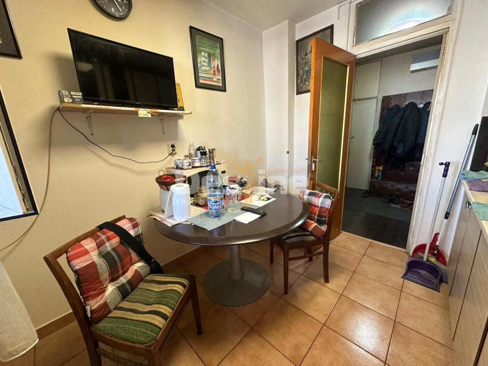 Apartament 3 camere decomandat - 2 bai - etaj 7/8 in zona Vitan