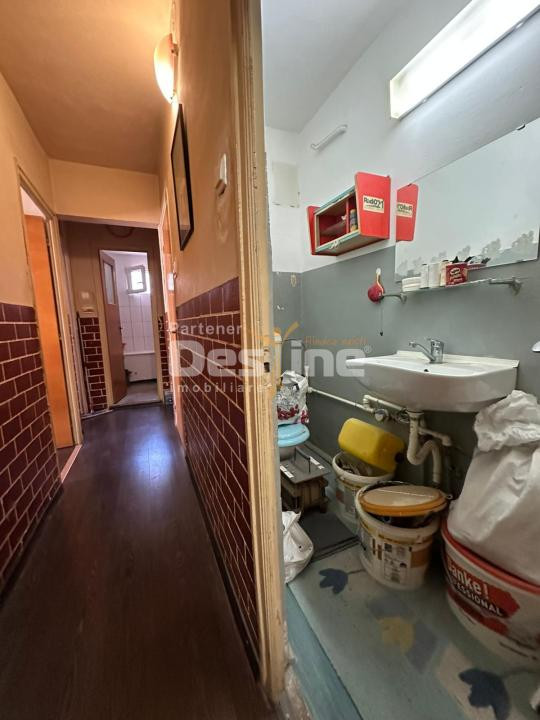 Apartament 3 camere decomandat - 2 bai - etaj 7/8 in zona Vitan