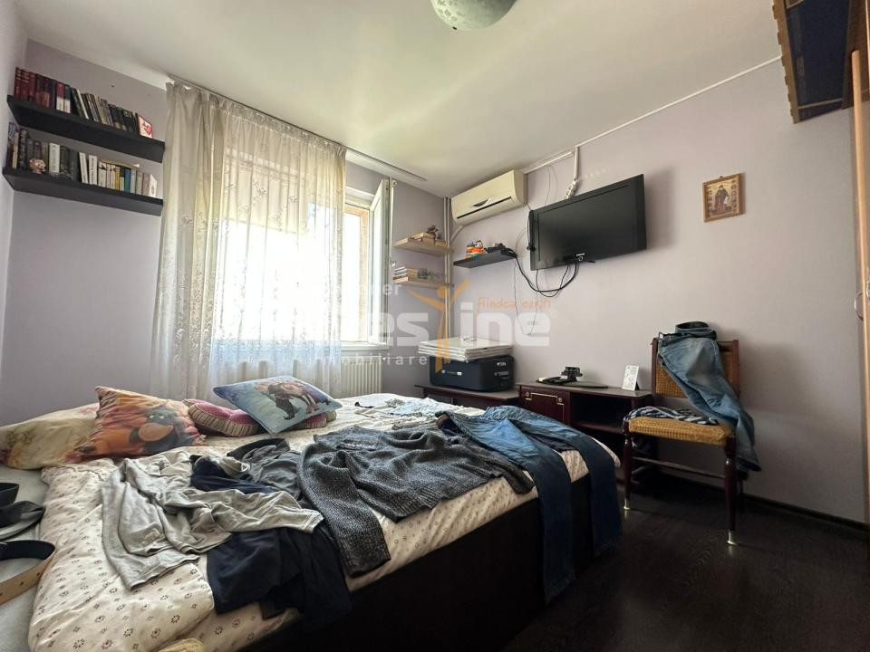 Apartament 3 camere decomandat - 2 bai - etaj 7/8 in zona Vitan