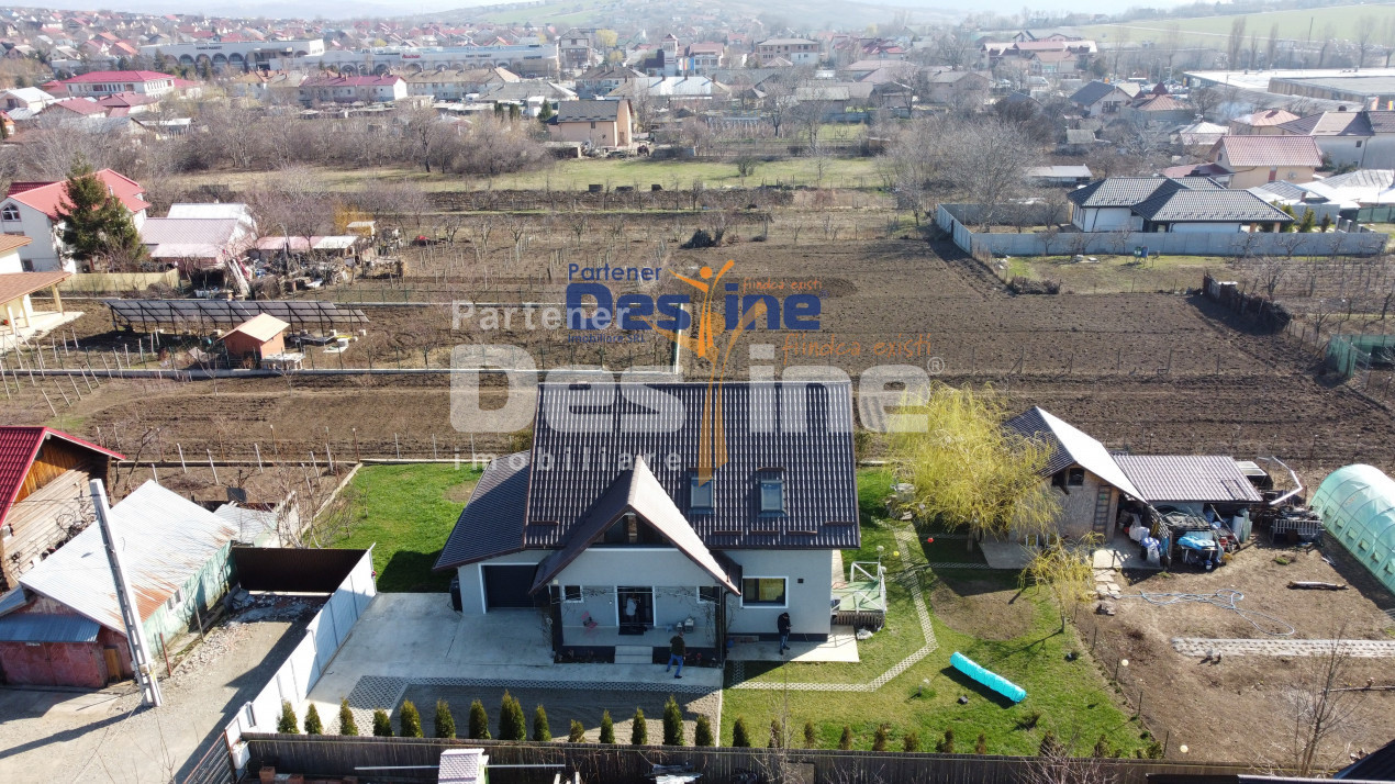 CENTRU MIROSLAVA, 180mp utili, 1000 mp teren, 299,990 EURO