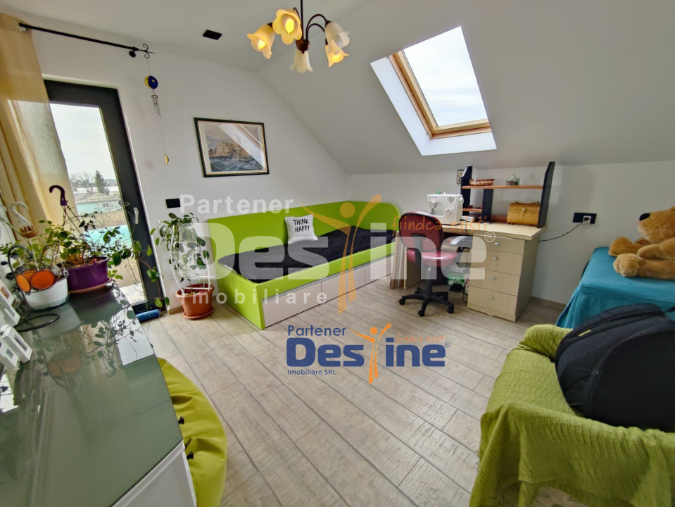 CENTRU MIROSLAVA, 180mp utili, 1000 mp teren, 299,990 EURO