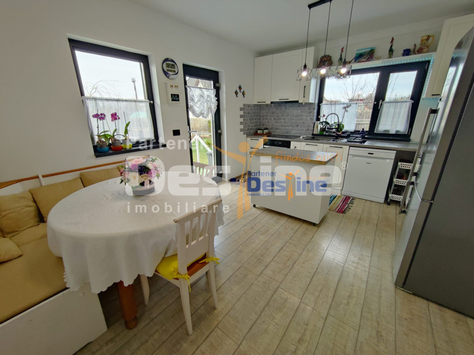 CENTRU MIROSLAVA, 180mp utili, 1000 mp teren, 299,990 EURO