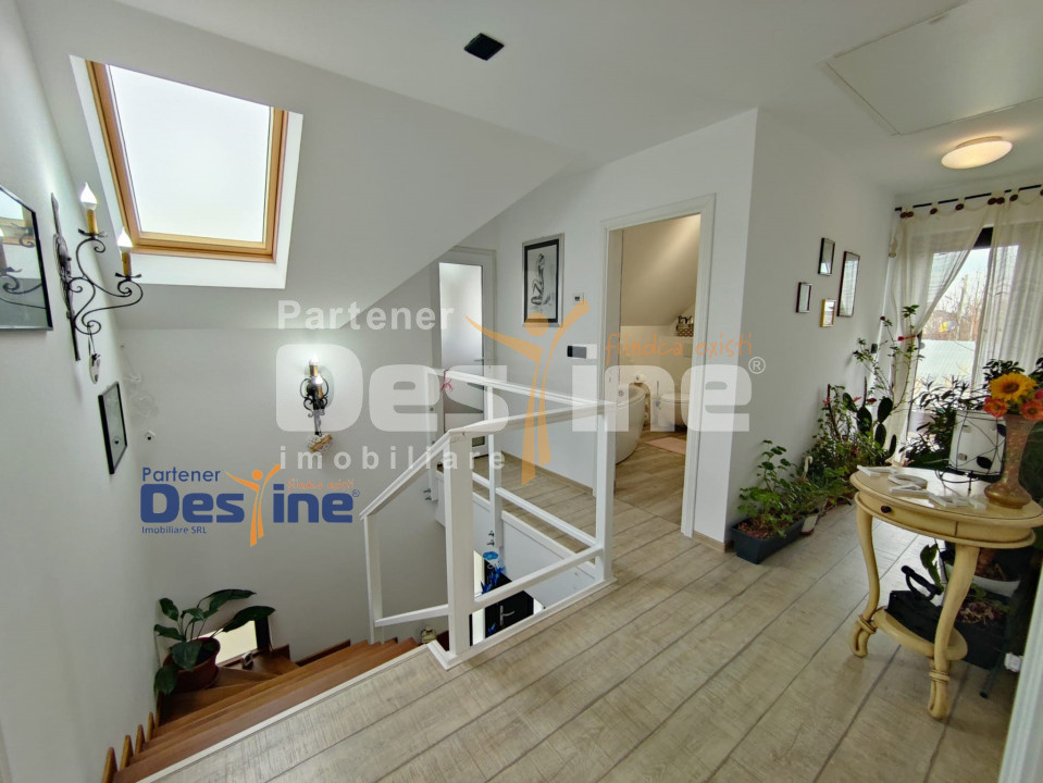 CENTRU MIROSLAVA, 180mp utili, 1000 mp teren, 299,990 EURO