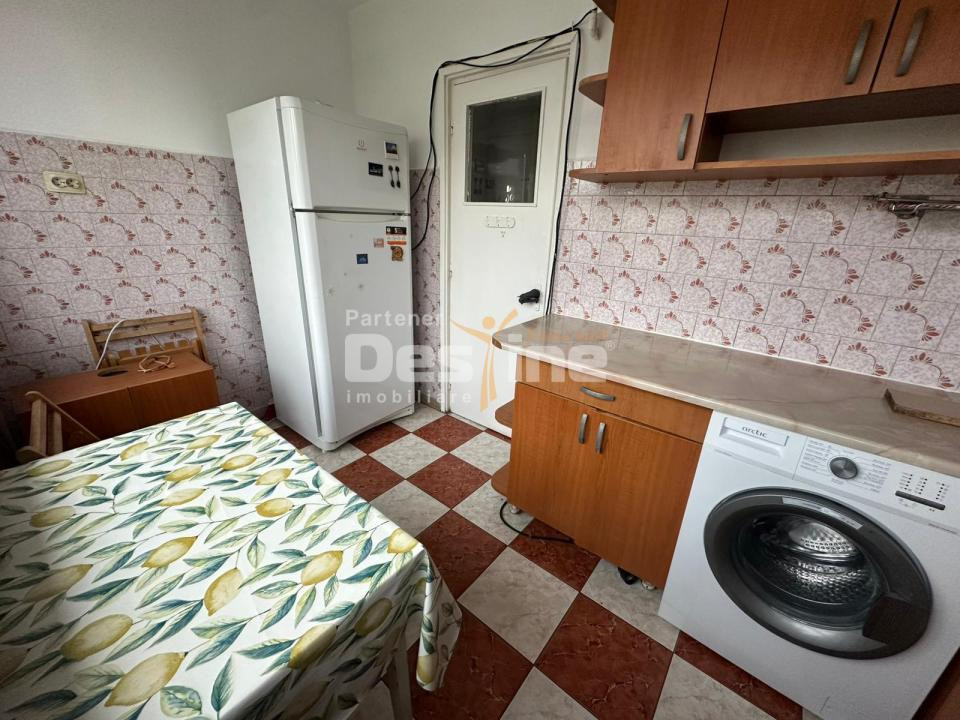 Apartament 3 camere semidecomandat in apropierea statiei de metrou Iancului