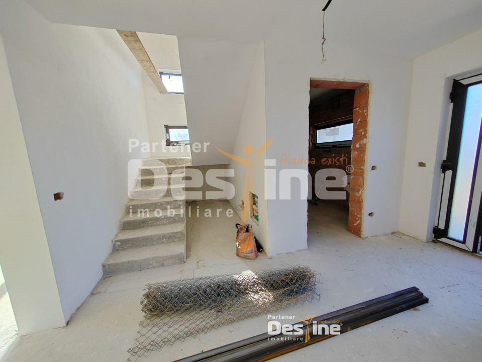 BÂRNOVA - Casă individuală P+M+POD, 145 mp + 789 mp teren