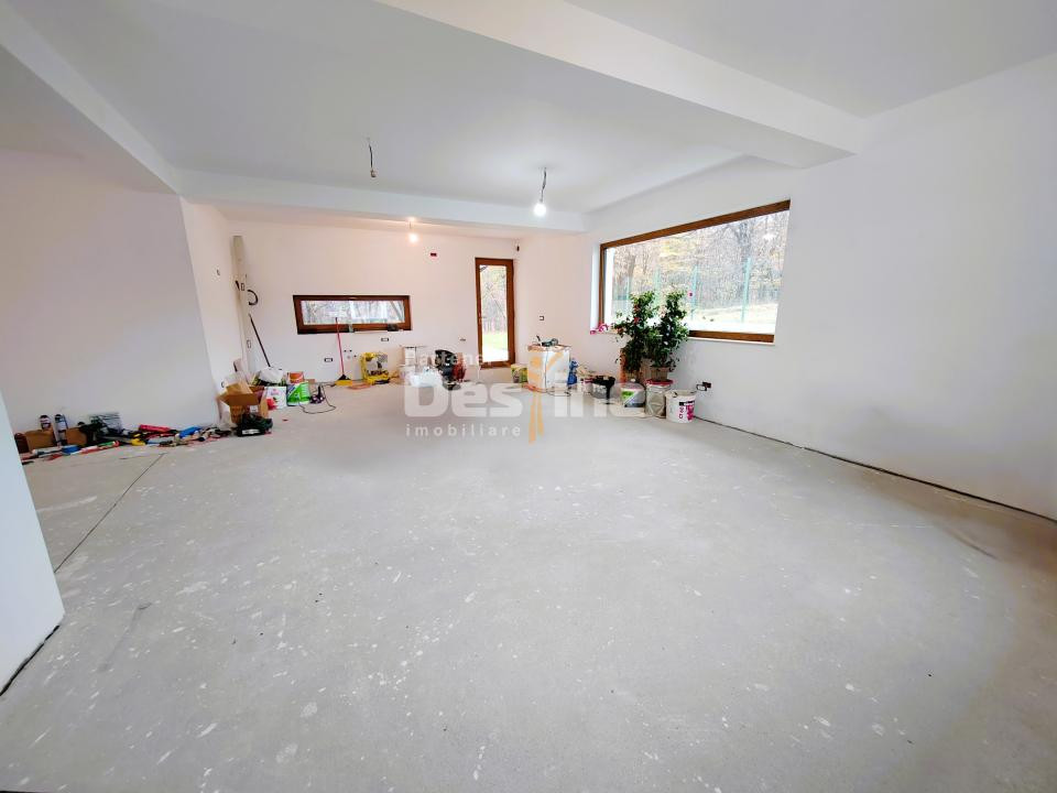 BÂRNOVA - Casă individuală P+POD, 156 mp + 1000 mp teren