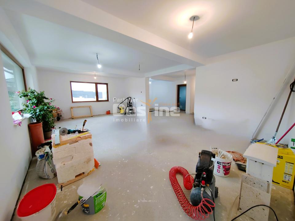 BÂRNOVA - Casă individuală P+POD, 156 mp + 1000 mp teren