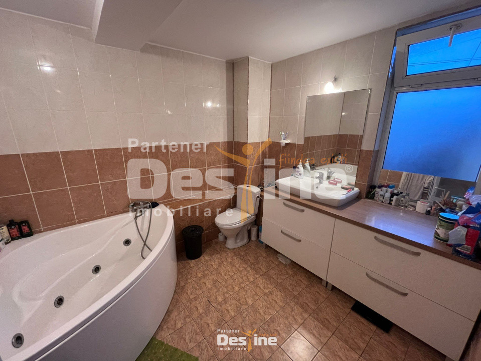Apartament individual 4 camere 110 mp în Vilă + 167mp CURTE - BUCIUM