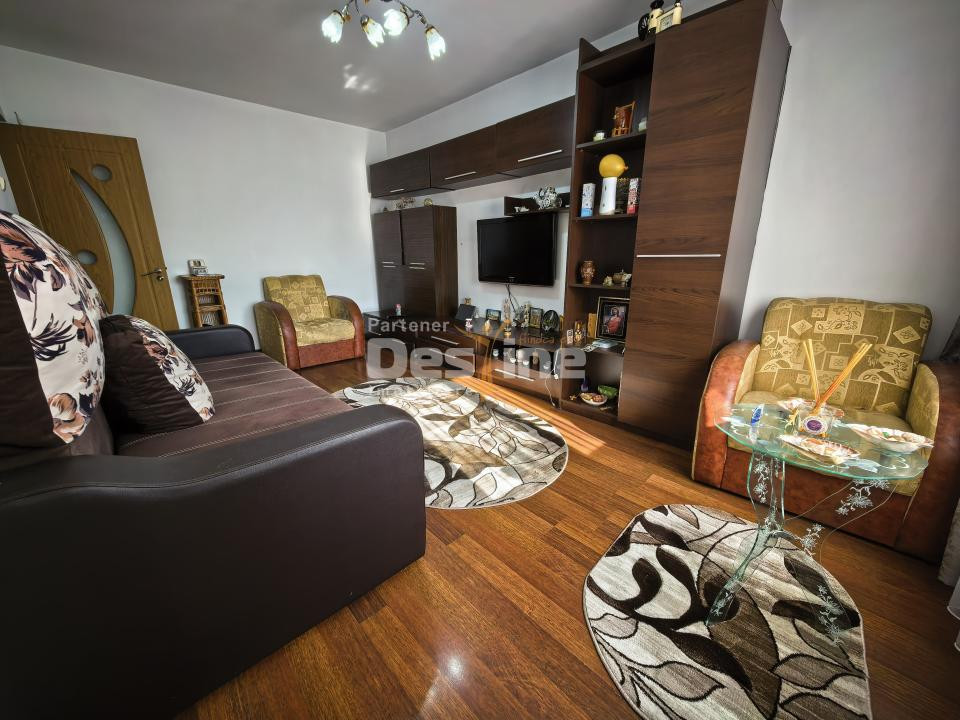 Apartament cu 2 camere decomandat 46 mp mobilat și utilat 