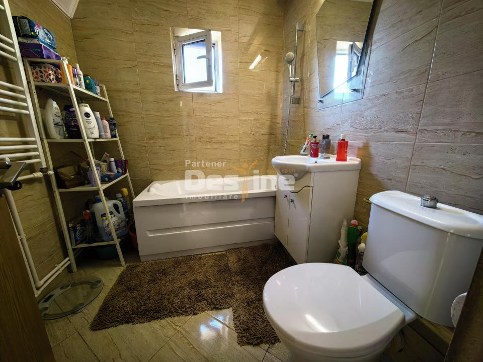 Apartament cu 2 camere decomandat 46 mp mobilat și utilat 
