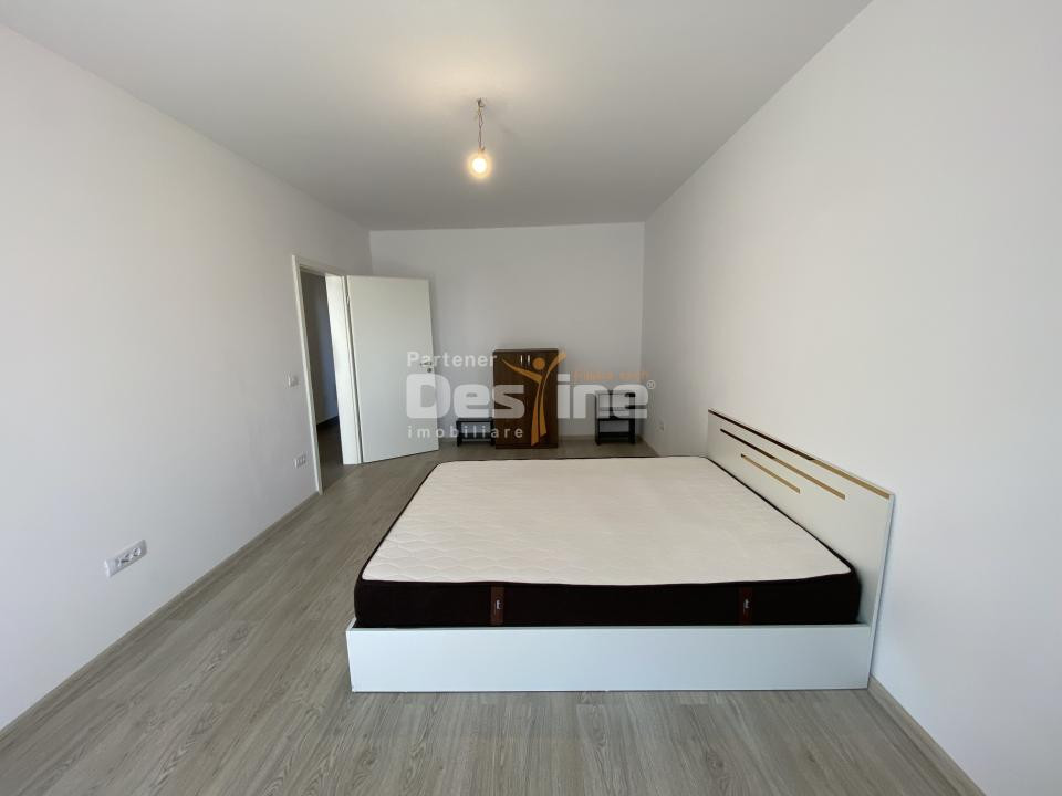 Apartament 2 camere decomandat, balcon, loc de parcare, complex Grandis Coresi 