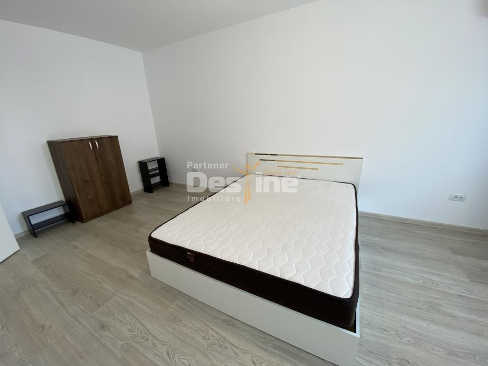 Apartament 2 camere decomandat, balcon, loc de parcare, complex Grandis Coresi 