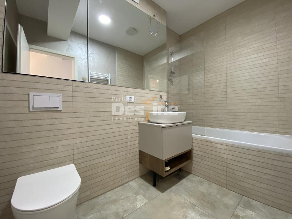 Apartament 2 camere decomandat, balcon, loc de parcare, complex Grandis Coresi 