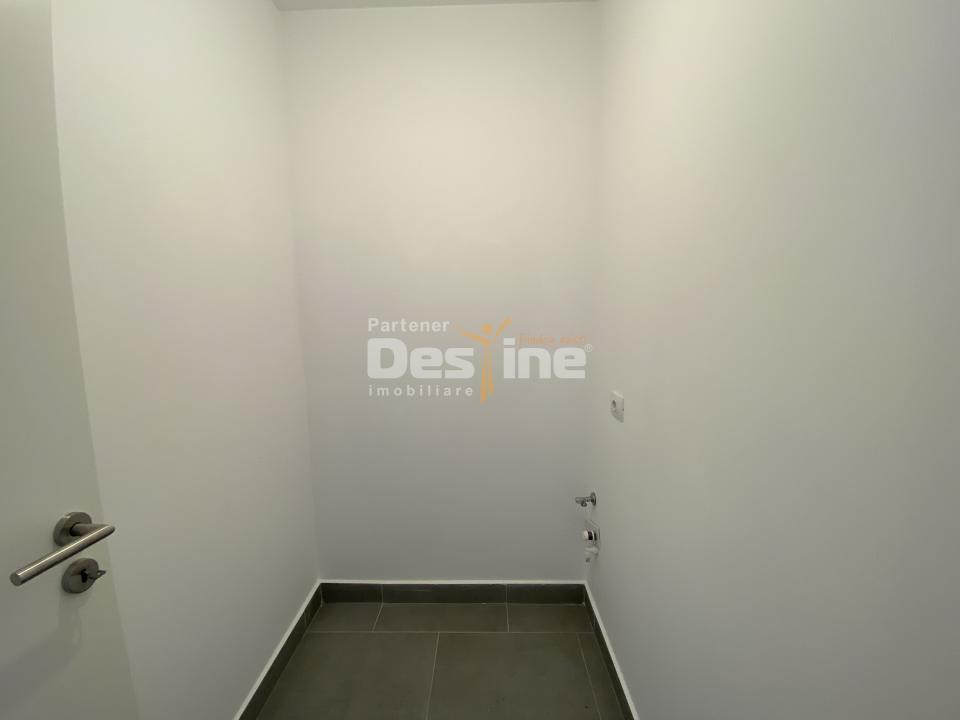 Apartament 2 camere decomandat, balcon, loc de parcare, complex Grandis Coresi 