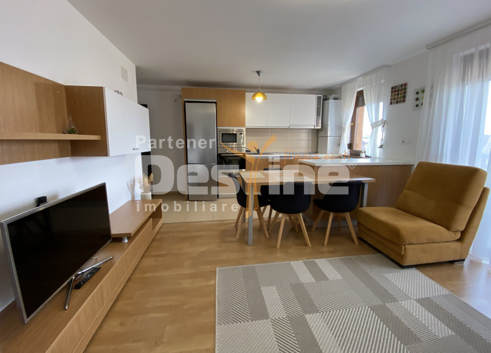 Apartament cu 2 camere, cu balcon si loc de parcare privat, cartierul Tractorul 