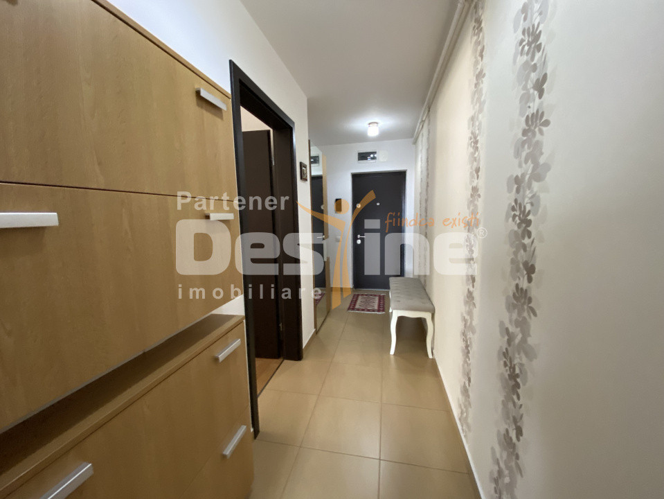 Apartament cu 2 camere, cu balcon si loc de parcare privat, cartierul Tractorul 
