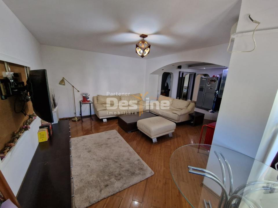 13 Septembrie-Drumul Sării | 3 camere | 82mp | et 2/4 | mobilat | 203.500 euro