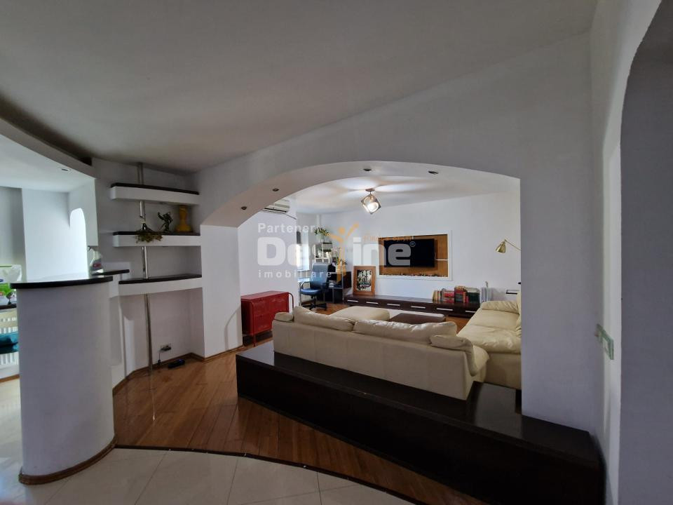 13 Septembrie-Drumul Sării | 3 camere | 82mp | et 2/4 | mobilat | 203.500 euro