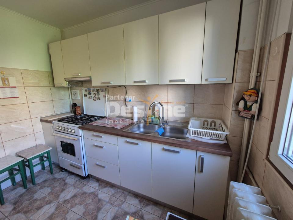 Apartament 3 camere I etaj 3/4 I 69mp I bloc 1965 I Berceni