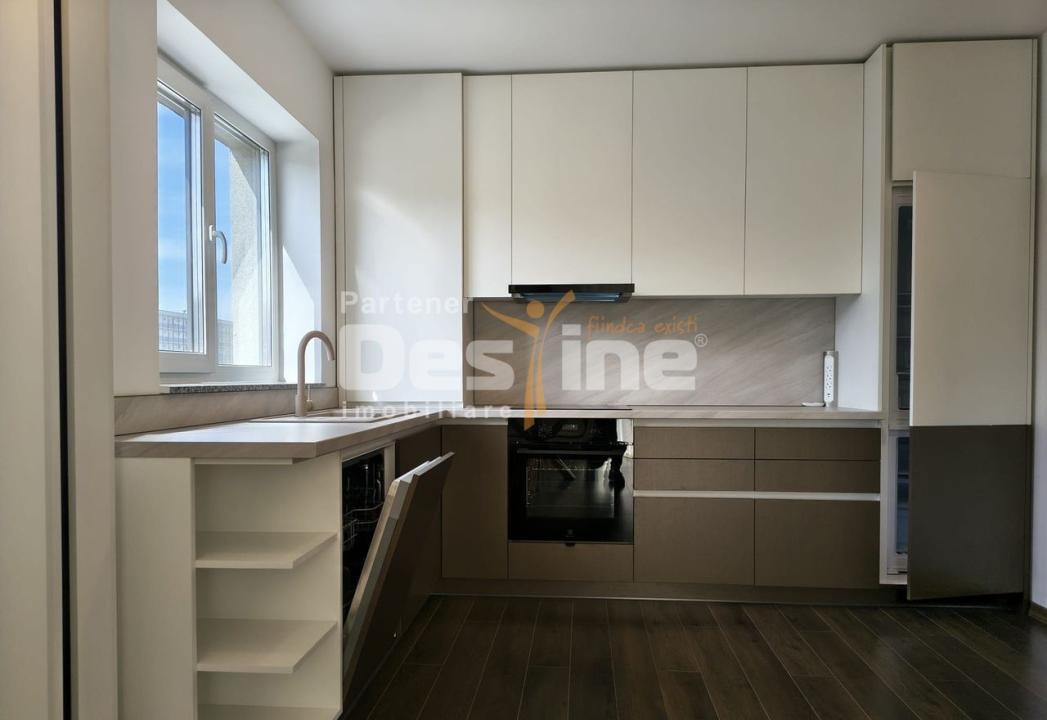 Apartament 2 cam etaj intermediar, cu loc de parcare si boxa, Avantgarden Faza V