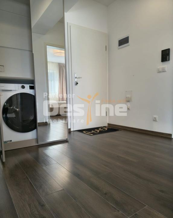 Apartament 2 cam etaj intermediar, cu loc de parcare si boxa, Avantgarden Faza V