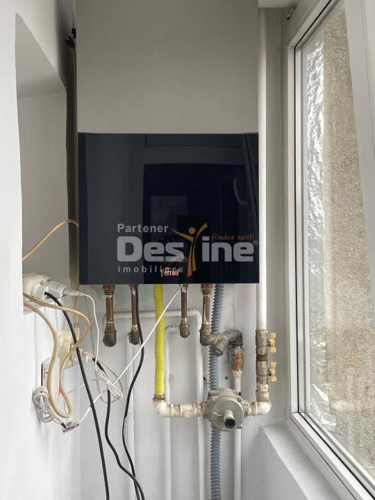 13 Septembrie-Prosper | 3 camere | 82mp | et 8 | renovat | 137.000 euro