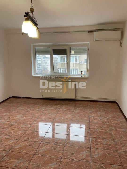 13 Septembrie-Prosper | 3 camere | 82mp | et 8 | renovat | 137.000 euro