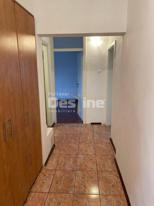 13 Septembrie-Prosper | 3 camere | 82mp | et 8 | renovat | 137.000 euro