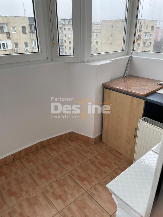 13 Septembrie-Prosper | 3 camere | 82mp | et 8 | renovat | 137.000 euro