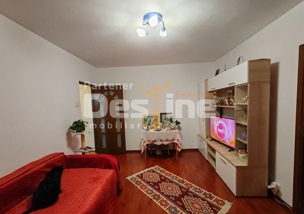 Apartament 2 camere, separatie de gaze, etajul 4/4, Lamaita Vest