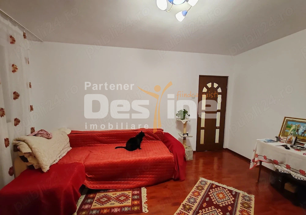Apartament 2 camere, separatie de gaze, etajul 4/4, Lamaita Vest