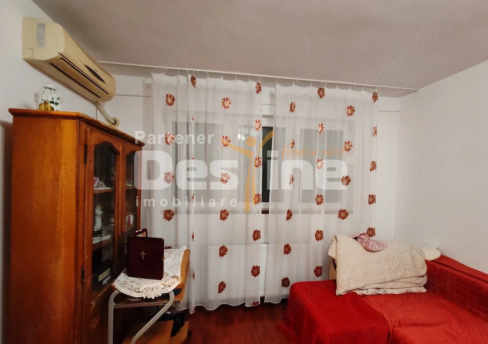 Apartament 2 camere, separatie de gaze, etajul 4/4, Lamaita Vest