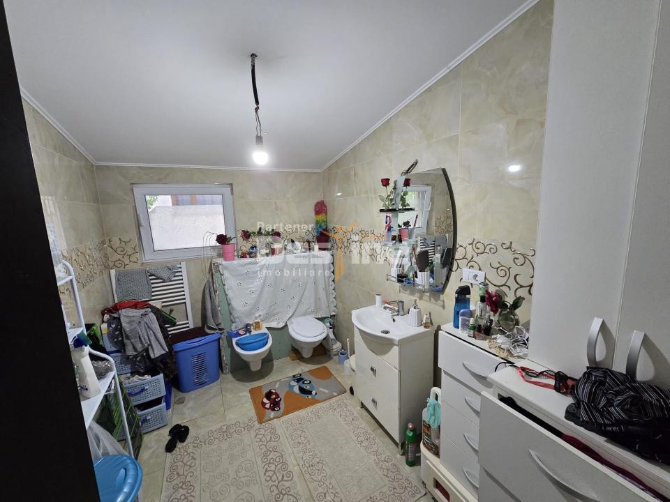Casă Spațioasă Galata – 6 Camere, 240 mp Utili – Lângă Lidl, Mutare Imediată