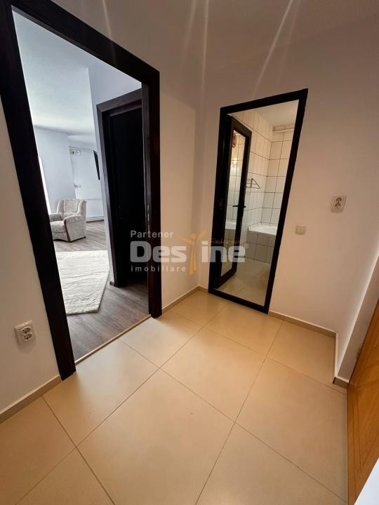 Garsoniera de vanzare 25.500€  zona Darmanesti