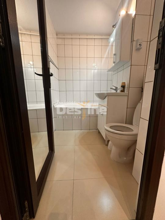 Garsoniera de vanzare 25.500€  zona Darmanesti