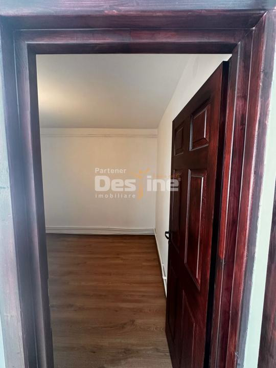 Garsoniera de vanzare 25.500€  zona Darmanesti