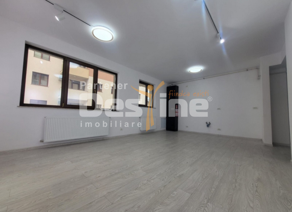 Apartament 2 camere MRS, nemobilat, neutilat