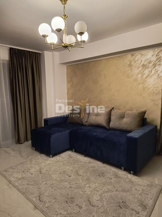 Apartament 3 camere, cu balcon si loc de parcare, situat in cartierul Tractorul