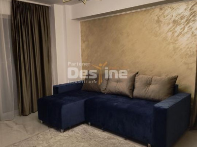 Apartament 3 camere, cu balcon si loc de parcare, situat in cartierul Tractorul