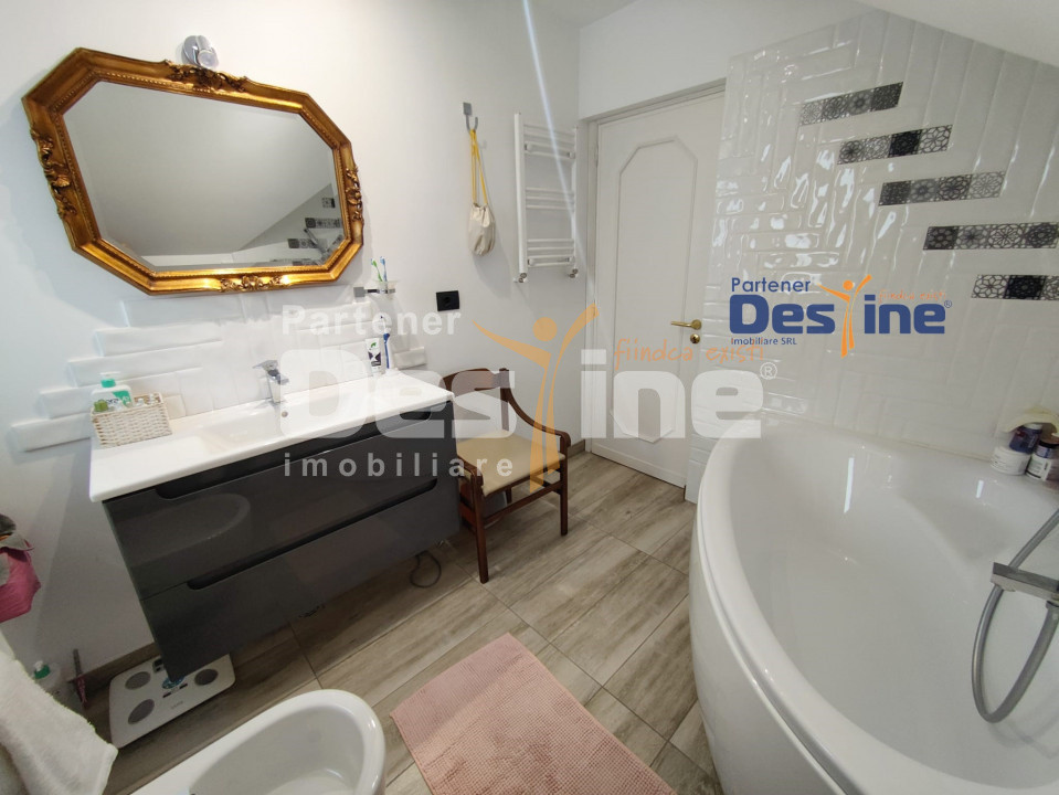 COMISIOPN 0%, CENTRU MIROSLAVA, 180mp utili, 1000 mp teren, 299,990 EURO