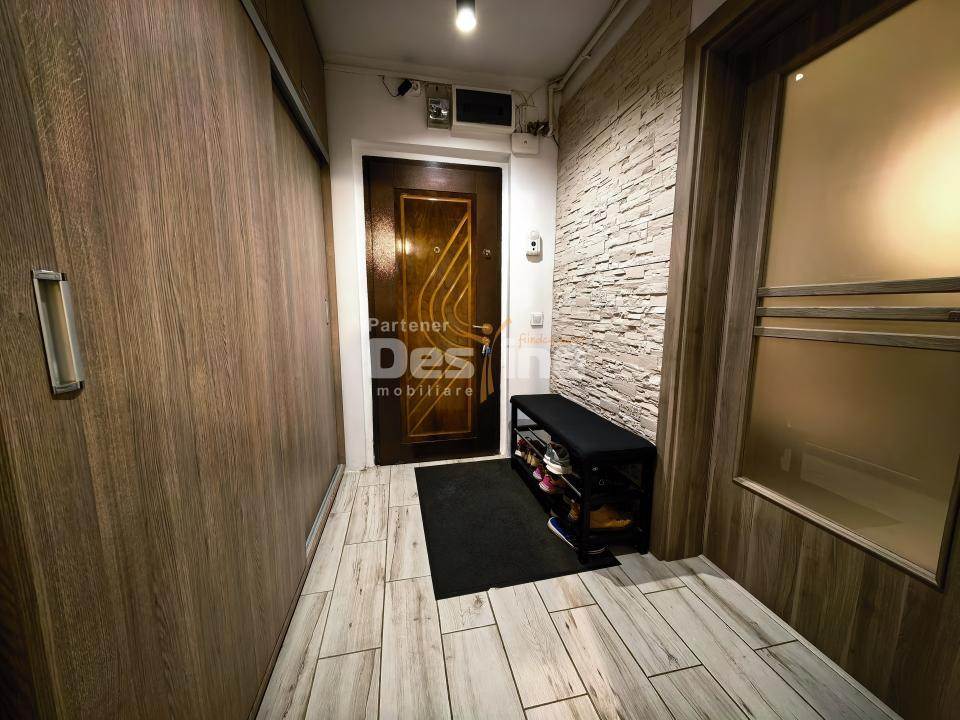 Apartament 2 camere 53 mp renovat mobilat etaj 1 Podu Roș