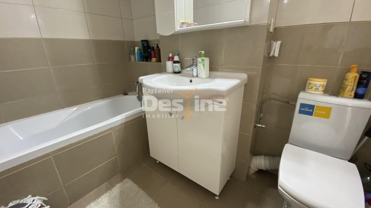 Apartament 2 camere la etaj intermediar, bloc izolat, in zona Spitalul Judetean