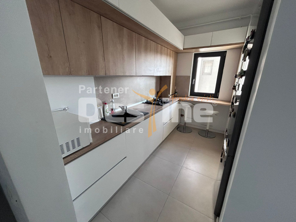 Apartament 3 camere open space, 71.5mp, zona Calea Severinului