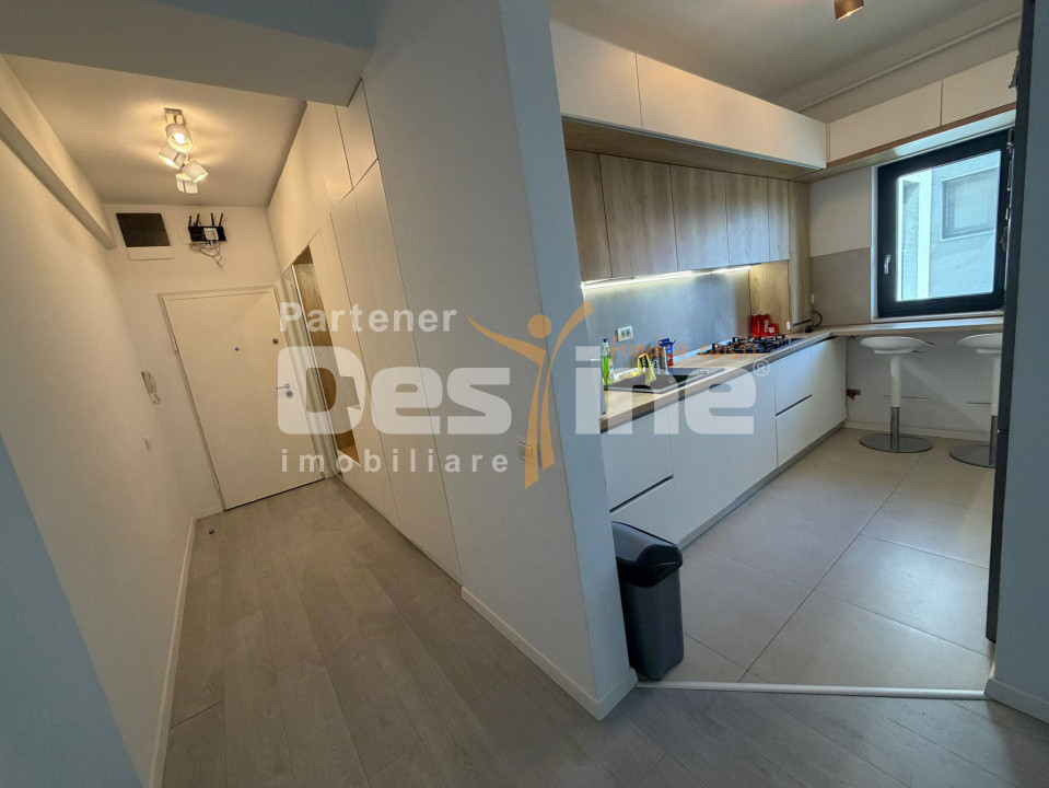 Apartament 3 camere open space, 71.5mp, zona Calea Severinului