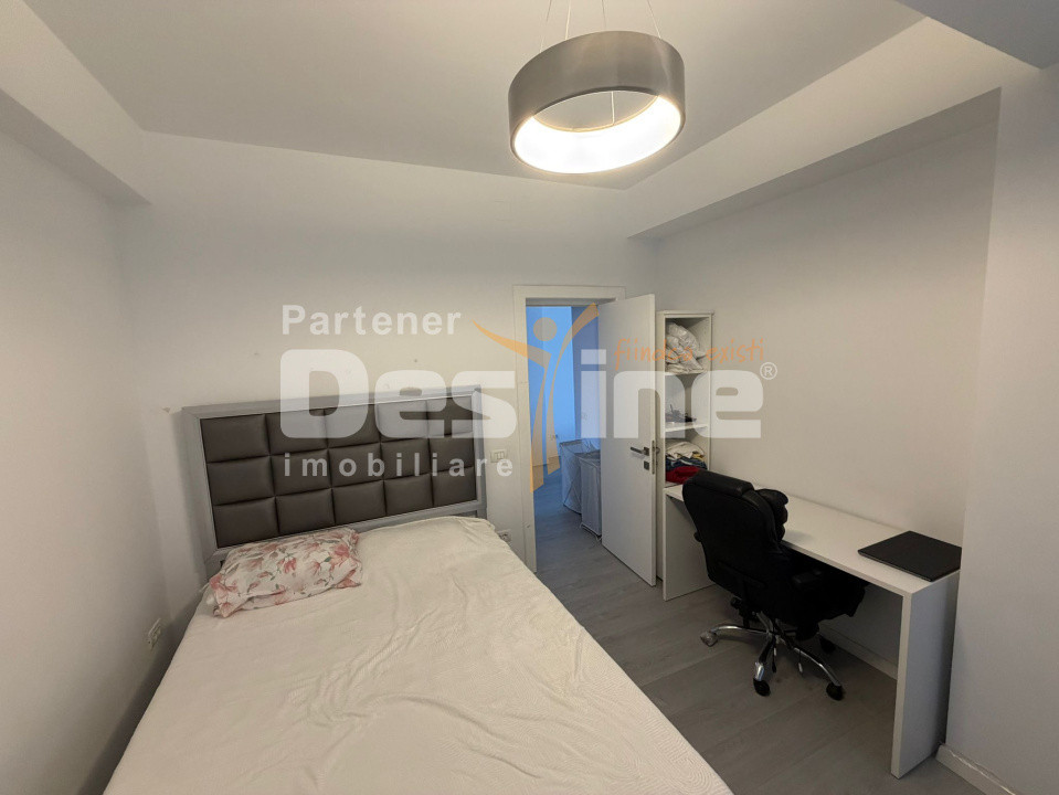 Apartament 3 camere open space, 71.5mp, zona Calea Severinului