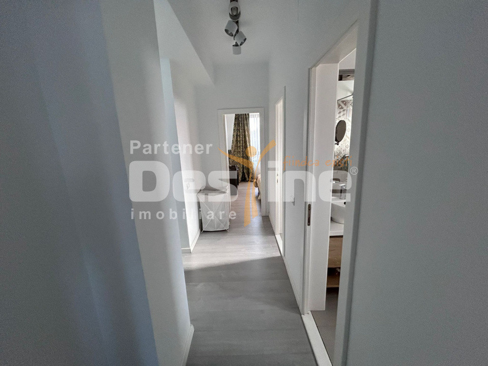 Apartament 3 camere open space, 71.5mp, zona Calea Severinului